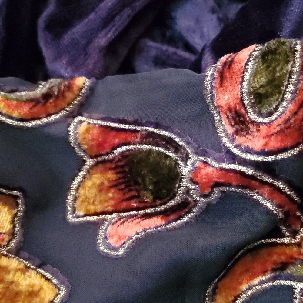 Gorgeous Velvety Cowl Scarf - Picture 4 of 10